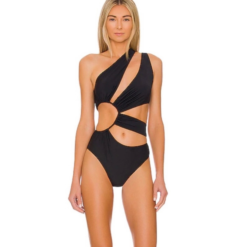 Devon Windsor Nadine One Piece Swimsuit Black